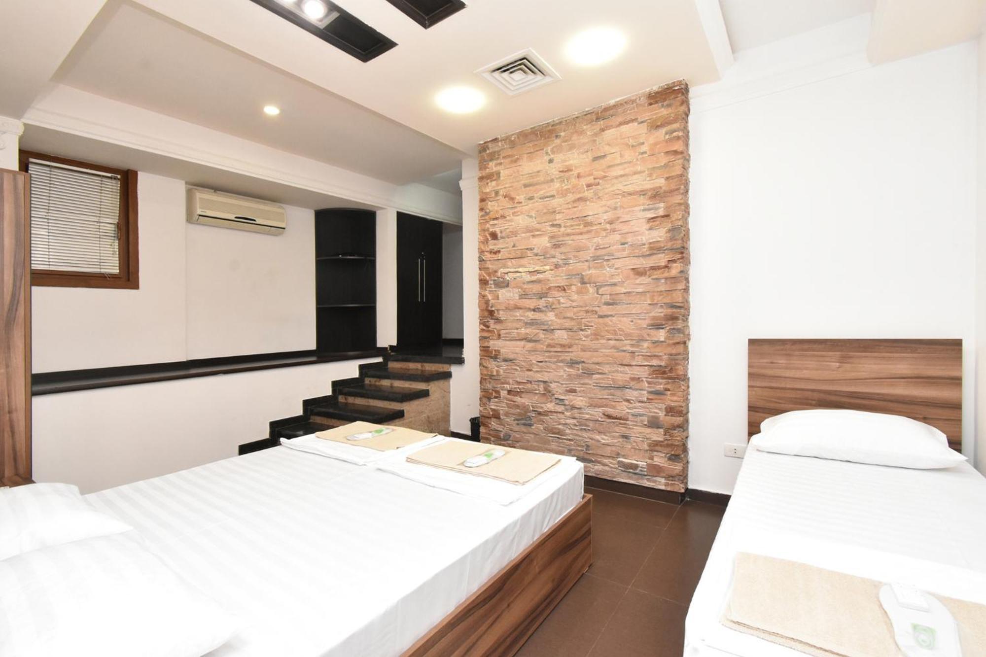 Luna Guest House Erivan Exterior foto