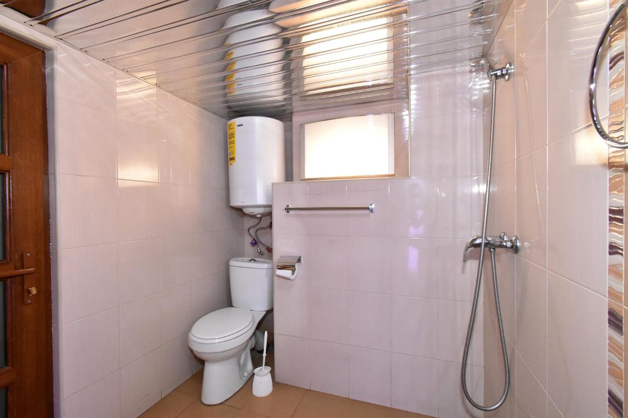 Luna Guest House Erivan Exterior foto