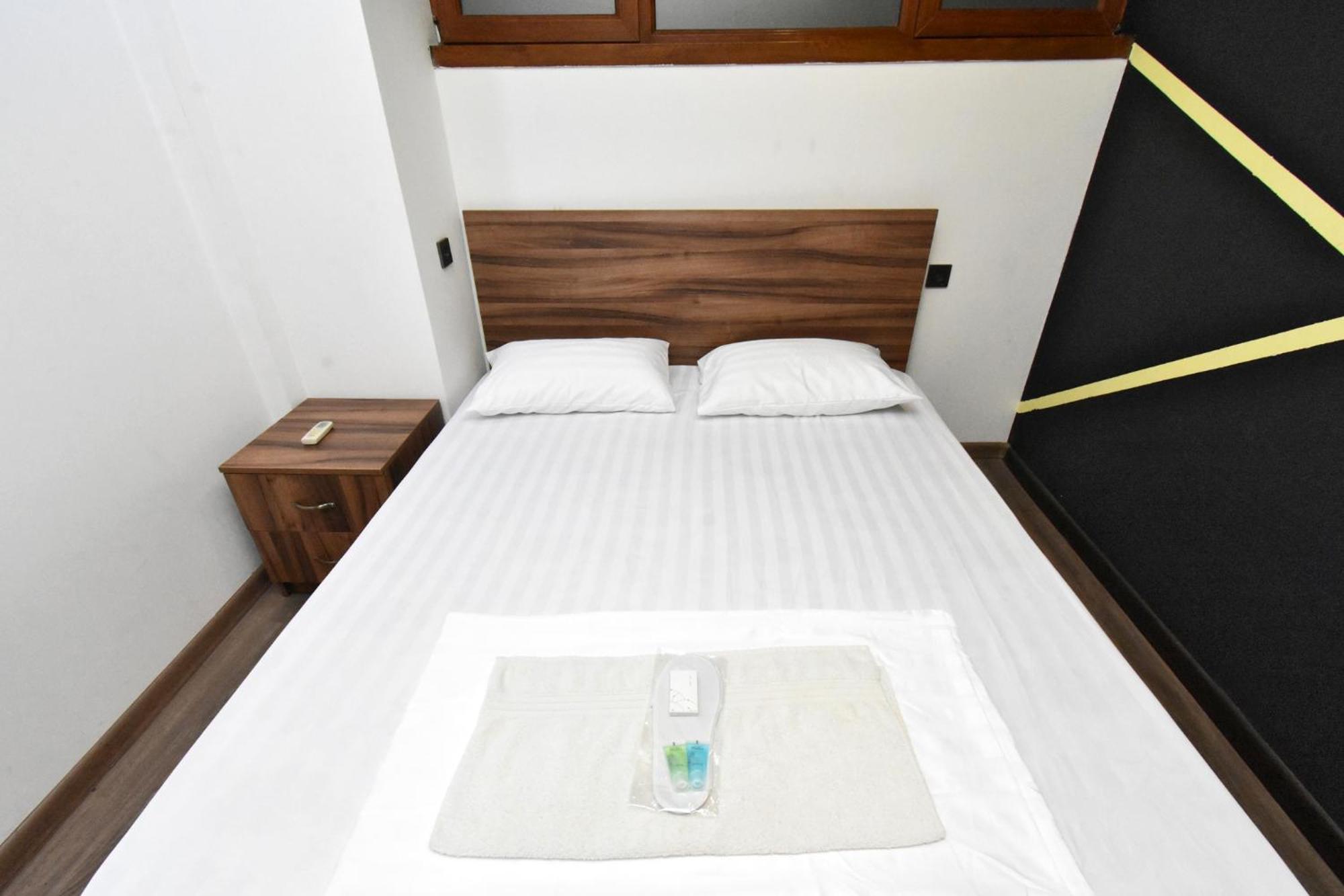 Luna Guest House Erivan Exterior foto
