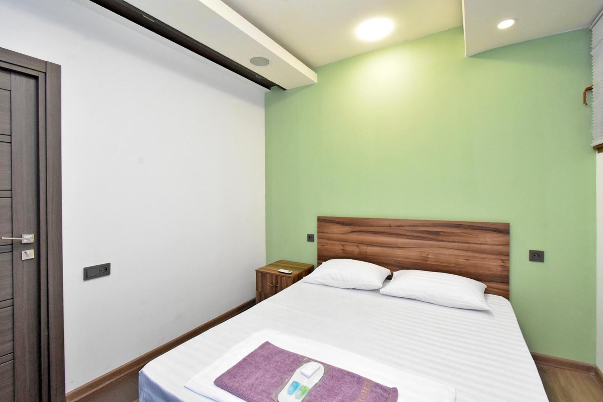Luna Guest House Erivan Exterior foto